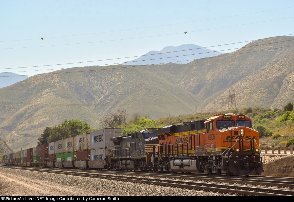 BNSF 6905